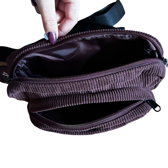 Tim Hortons Justin Bieber TimBiebs Fanny Pack Corduroy Brown NWT - Picture 4 of 4